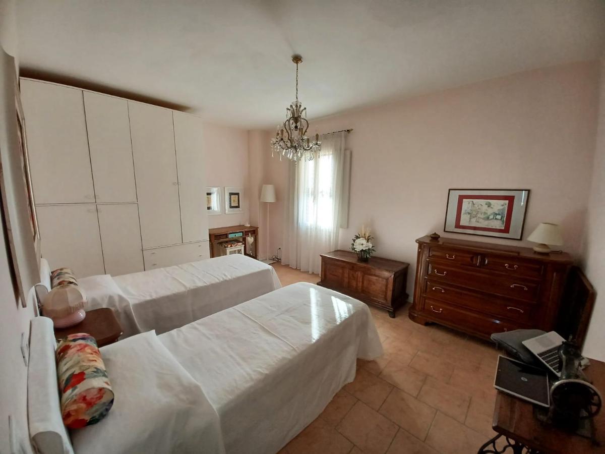 Lari Casa Vacanze L'Acquerello מראה חיצוני תמונה